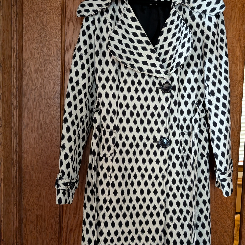 Alberto Makali Black and White Patterned Trench Coat